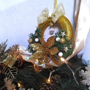 Χριστουγεννιάτικο στεφάνι με χρυσό γκλίτερ και ασορτί στολίδια 25*21cm - στεφάνια, διακοσμητικά, χριστούγεννα, πρωτοχρονιά - 2