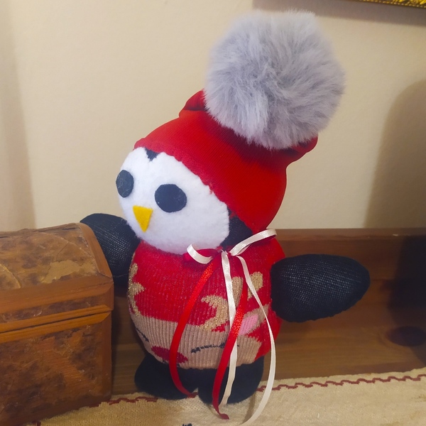 Πιγκουίνος χειροποίητος από κάλτσες - δώρο, χριστουγεννιάτικο, διακοσμητικά - 4