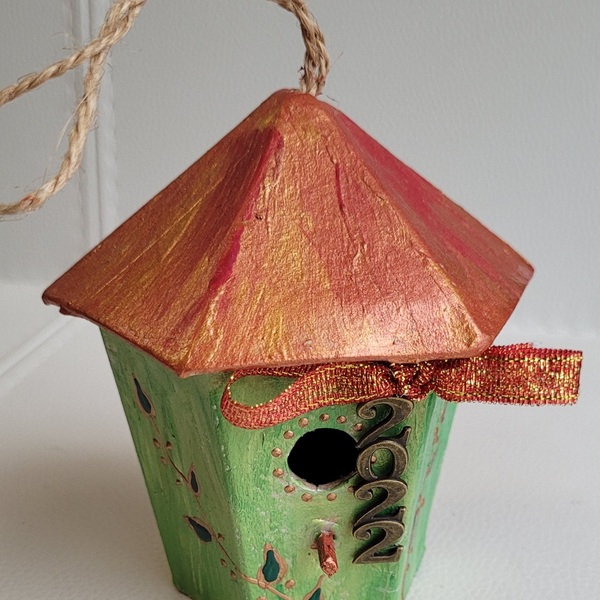 Σπιτάκι εξάγωνο από papier mache ζωγραφισμένο στο χέρι με μπρονζέ 2022 - σπίτι, χριστουγεννιάτικο, γούρια - 4