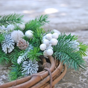 Λευκά Χριστούγεννα - στεφάνια, διακοσμητικά, κουκουνάρι - 5