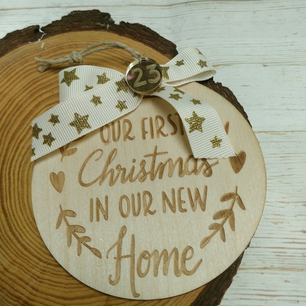 Ξύλινο στολίδι δέντρου¨Our fist Christmas in our new home" - ξύλο, πρώτα Χριστούγεννα, στολίδια - 2