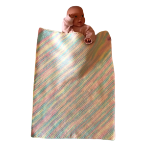 πλεκτή κουβερτούλα μωρού "Rainbow" για καλάθι, καροτσάκι η ριλάξ, 51 x 67 εκ σε χρώματα ουράνιο τόξου - κορίτσι, αγόρι, δώρο, κουβέρτες - 3