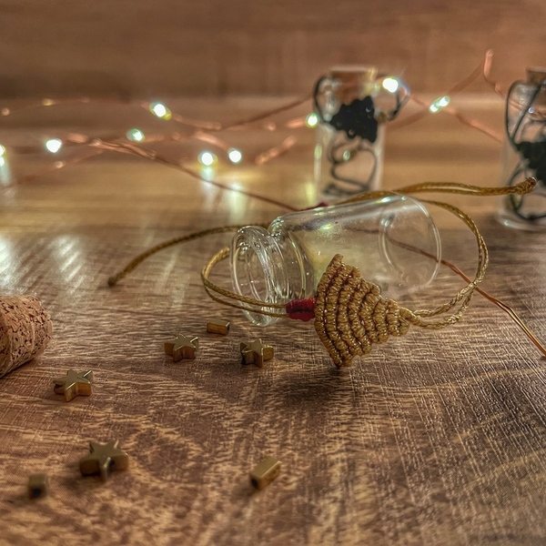 Christmas Tree Macrame Bracelet - μακραμέ