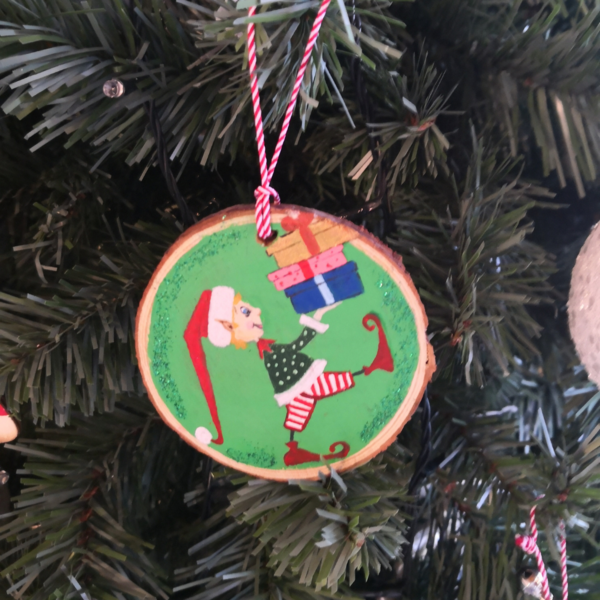 Χριστουγεννιάτικο Ξύλινο Στολίδι - Ξωτικό με Δώρα - ξύλο, χριστουγεννιάτικο, χριστουγεννιάτικα δώρα, στολίδια - 4