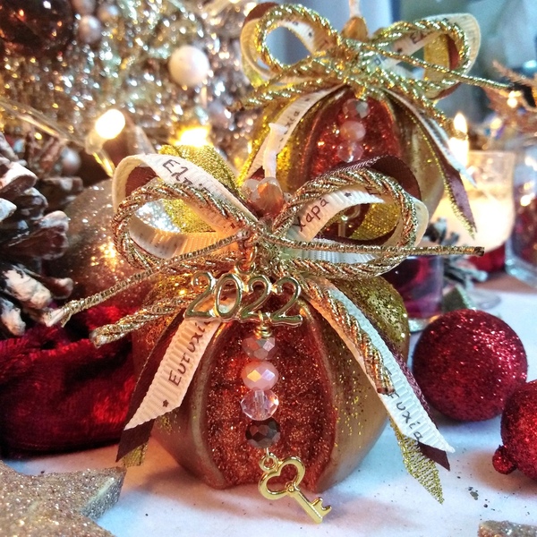 Γούρι 2024 αρωματικό κερί ρόδι χρυσό-χάλκινο 6×6cm - γούρι, ρόδι, χριστουγεννιάτικα δώρα, γούρια, πρωτοχρονιά, κεριά & κηροπήγια - 3