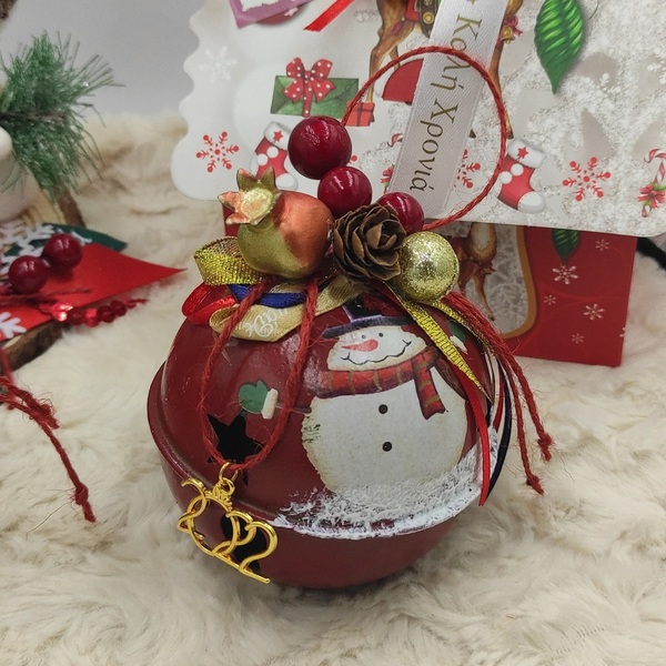 Γούρι 2022 κόκκινη μεταλλική Κουδούνα 10cm με χριστουγεννιάτικη παράσταση - χριστουγεννιάτικα δώρα, γούρια - 2