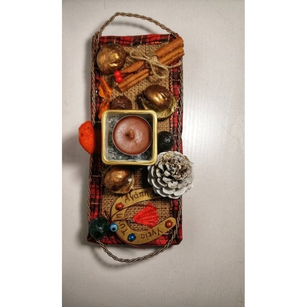 Χριστουγεννιάτικος δίσκος με γούρι και κερί Διαστάσεις 27Χ11Χ12 - ύφασμα, ξύλο, vintage, γούρια - 5