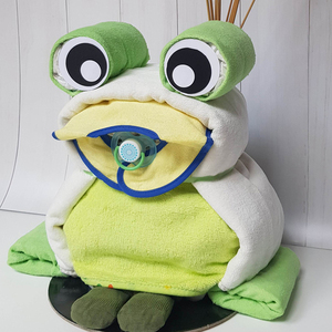 Diaper cake βάτραχος, σετ δώρου σε αποχρώσεις πράσινου και μπεζ - κορίτσι, αγόρι, σετ δώρου, δώρο γέννησης, diaper cake - 3