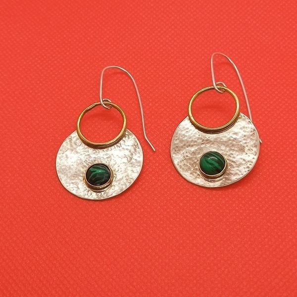 Σκουλαρίκια στρογγυλά με πράσινη πέτρα μαλαχίτης - ημιπολύτιμες πέτρες, ορείχαλκος, αλπακάς, μικρά, κρεμαστά, γάντζος - 3