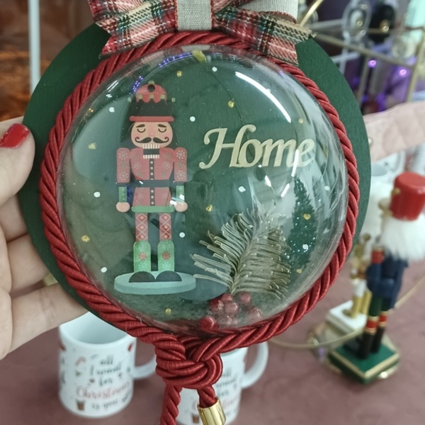 Χριστουγεννιάτικη μπάλα, Γούρι καρυοθραύστης - ξύλο, plexi glass, στολίδια, μπάλες - 2