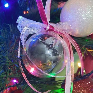Χριστουγεννιάτικη χειροποίητη μπάλα διπλής όψεως με φωτογραφίες- 6εκ. - plexi glass, πρώτα Χριστούγεννα, στολίδια, προσωποποιημένα, μπάλες - 2