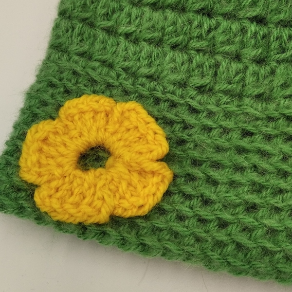 Χειροποίητο πράσινο πλεκτό σκουφάκι με κίτρινο λουλούδι - σκουφάκια - 4