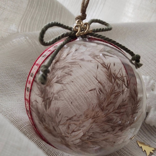 Χριστουγεννιάτικη χειροποίητη διάφανη μπάλα με αποξηραμένα λουλούδια - γούρια, μπάλες - 3