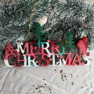 Merry christmas ταμπέλα κρεμαστή με χρυσή αλυσίδα, από υγρό γυαλί, 29*15*1,5 εκ - γυαλί, χριστουγεννιάτικο, διακοσμητικά, άγιος βασίλης - 3