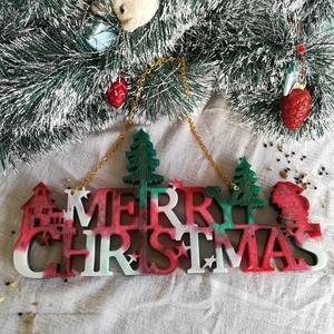 Merry christmas ταμπέλα κρεμαστή με χρυσή αλυσίδα, από υγρό γυαλί, 29*15*1,5 εκ - γυαλί, χριστουγεννιάτικο, διακοσμητικά, άγιος βασίλης - 4