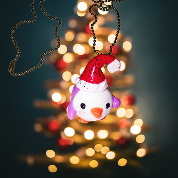 Κολιέ Xmas πιγκουινάκι λιλά από πηλό - μακριά, μπρούντζος, χριστουγεννιάτικα δώρα, μενταγιόν - 2