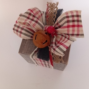 Χριστουγεννιάτικο ξύλινο γούρι δώρο 9×9εκ & 11εκ ύψος - ξύλο, χριστουγεννιάτικα δώρα, δώρα για δασκάλες, γούρια, πρωτοχρονιά - 3