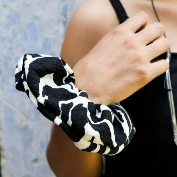Black & White scrunchies - ύφασμα, λαστιχάκια μαλλιών - 3