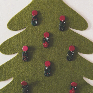 Houx - Χριστουγεννιάτικα χειροποίητα καρφωτά σκουλαρίκια από πολυμερικό πηλό - statement, καρφωτά, χριστουγεννιάτικο, ατσάλι, καρφάκι, δώρα για γυναίκες - 3