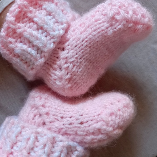 Βρεφικές χειροποίητες πλεκτές κάλτσες ροζ 100% ΑΚΡΥΛΙΚΏΝ. - κορίτσι, δώρο, βρεφικά, αξεσουάρ μωρού - 2