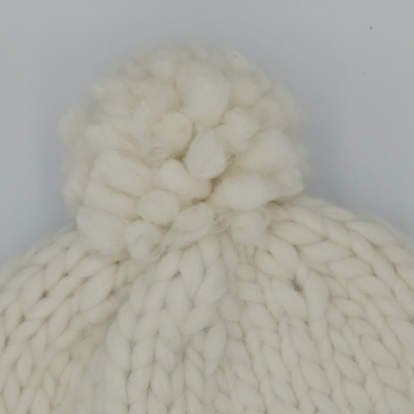 Χειροποίητος γυναικείος λευκός σκούφος με γούνινο πομ πομ - μαλλί, ακρυλικό, σκουφάκια - 3