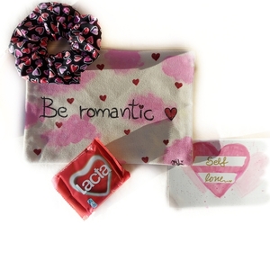 Self-love box, valentine's day, σετ δώρου - clutch, λαστιχάκι, δώρα αγίου βαλεντίνου, σετ δώρου