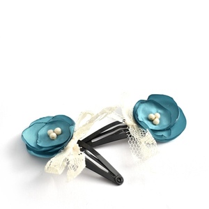 Hair clips με τιρκουάζ λουλουδακια - δώρο, ιδεά για δώρο, αξεσουάρ μαλλιών, hair clips