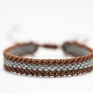 Unisex καφέ και γκρι βραχιόλι μακραμε - brown and grey macrame bracelet - ύφασμα, μακραμέ, boho, χεριού, αυξομειούμενα