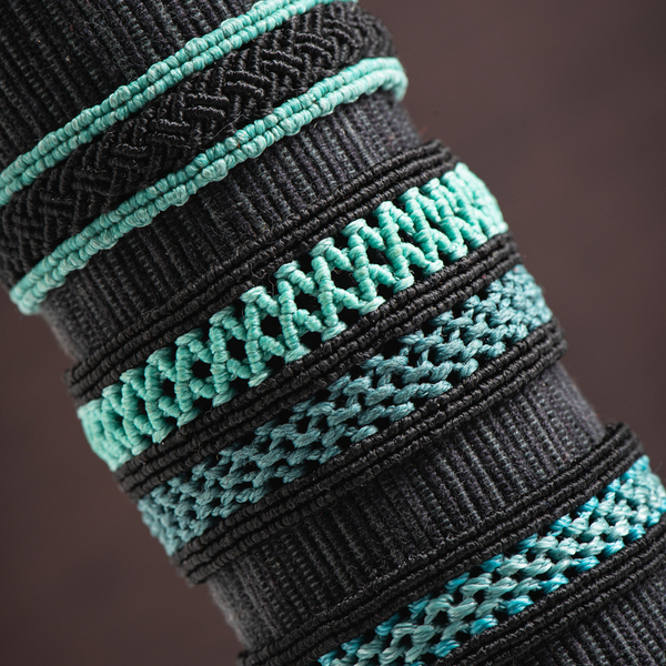 Unisex τιρκουάζ πράσινο και μαύρο βραχιόλι μακραμε - green turquoise and black macrame bracelet - ύφασμα, μακραμέ, boho, χεριού, αυξομειούμενα - 5