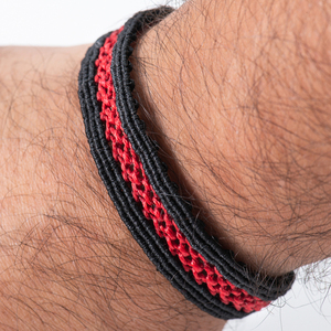 Unisex κόκκινο και μαύρο βραχιόλι μακραμε - Unisex red and black macrame bracelet - ύφασμα, μακραμέ, boho, χεριού, αυξομειούμενα - 3