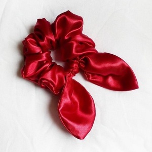 Red scrunchie σατεν - ύφασμα, λαστιχάκια μαλλιών - 3