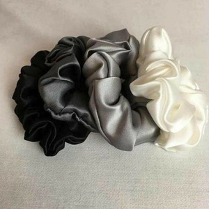 Black scrunchie σατεν ή βαμβακερό - ύφασμα, λαστιχάκια μαλλιών - 3