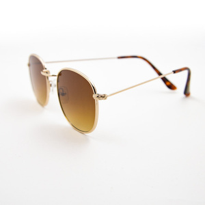 Γυαλιά ηλίου σε χρυσό και καφέ χρώμα με 100% UV προστασία από τον ήλιο. - αλυσίδες, γυαλιά ηλίου, κορδόνια γυαλιών, θήκες γυαλιών - 3