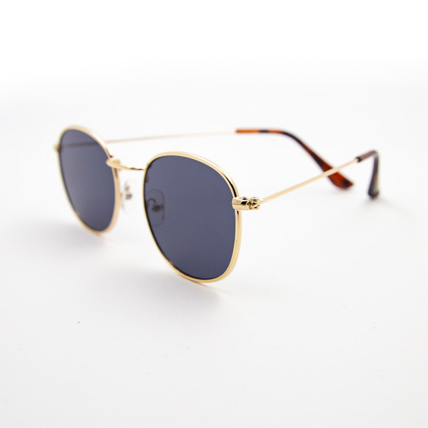 Γυαλιά ηλίου σε χρυσό και μαύρο χρώμα με 100% UV προστασία από τον ήλιο. - γυαλιά ηλίου - 3