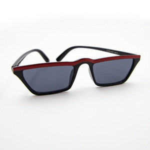 Γυαλιά ηλίου σε μαύρο και κόκκινο χρώμα με 100% UV προστασία από τον ήλιο. - αλυσίδες, γυαλιά ηλίου, κορδόνια γυαλιών, θήκες γυαλιών - 2