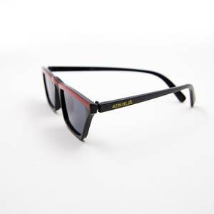 Γυαλιά ηλίου σε μαύρο και κόκκινο χρώμα με 100% UV προστασία από τον ήλιο. - αλυσίδες, γυαλιά ηλίου, κορδόνια γυαλιών, θήκες γυαλιών - 3