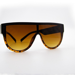 Γυαλιά ηλίου σε πολύχρωμη απόχρωση με 100% UV προστασία από τον ήλιο. - αλυσίδες, γυαλιά ηλίου, κορδόνια γυαλιών, θήκες γυαλιών - 2