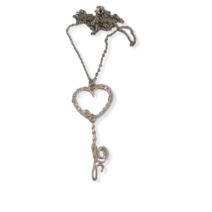 Κρεμαστό μοτίφ "κλειδί με καρδιά" με επάργυρο σύρμα - καρδιά, κλειδί, μέταλλο, κοσμήματα, μενταγιόν