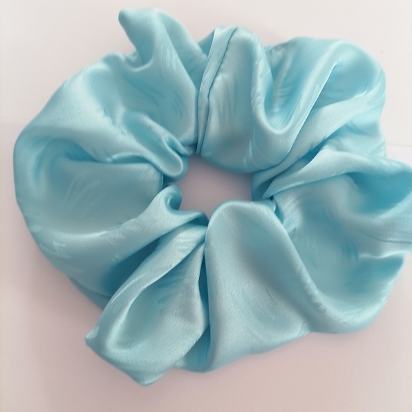Γαλάζιο παστελ σατέν scrunchie με κεραυνούς - ύφασμα, σατέν, λαστιχάκια μαλλιών - 3