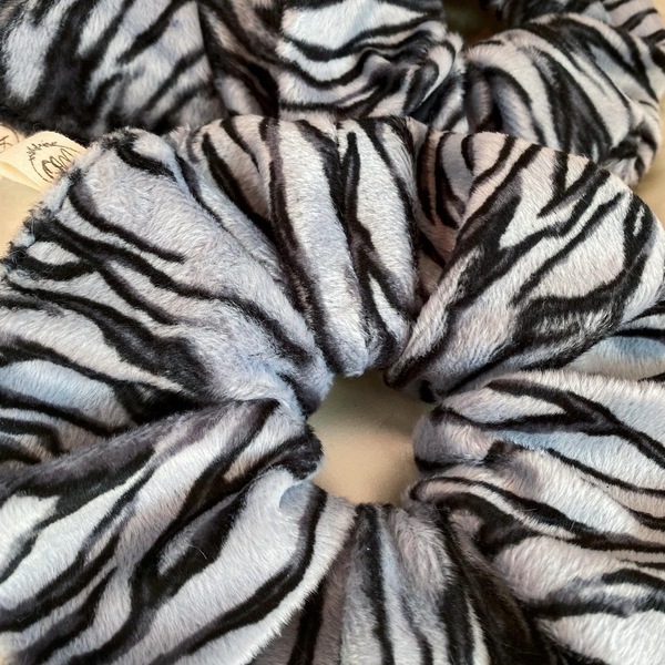 Animal Print - Velvet Scrunchies 1τμχ - ύφασμα, animal print, βελούδο, λαστιχάκια μαλλιών - 4