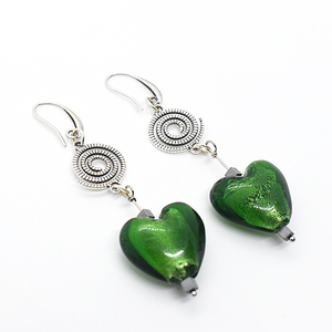 Σκουλαρίκια κρεμαστά μακριά με πράσινη και χάντρα γυάλινη καρδιά - γυαλί, καρδιά, χάντρες, κρεμαστά, αγ. βαλεντίνου - 2