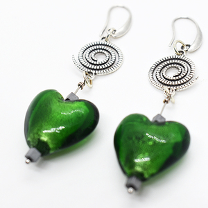 Σκουλαρίκια κρεμαστά μακριά με πράσινη και χάντρα γυάλινη καρδιά - γυαλί, καρδιά, χάντρες, κρεμαστά, αγ. βαλεντίνου - 3