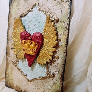 Ξύλινο κάδρο με καρδιά φτερά και κορώνα-Αντίγραφο - πίνακες & κάδρα, καρδιά, πηλός - 2
