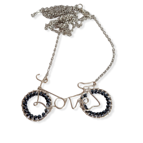 Χειροποίητο μοτίφ "Love bicycle" με επάργυρο σύρμα και γυάλινο χαντράκι - μέταλλο, μακριά, κοσμήματα, μενταγιόν