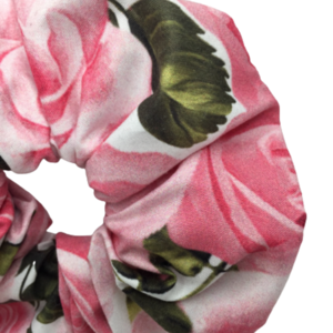Υφασμάτινο λαστιχάκι scrunchie ροζ τριαντάφυλλα - ύφασμα, κορίτσι, φλοράλ, για τα μαλλιά, λαστιχάκια μαλλιών - 3