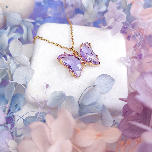 Crystal Soul ~ Lilac | Κολιέ με αλυσίδα από ανοξείδωτο ατσάλι και ορειχάλκινο μοτίφ πεταλούδα - μήκος 40 εκ - charms, ορείχαλκος, κοντά, ατσάλι, φθηνά - 4