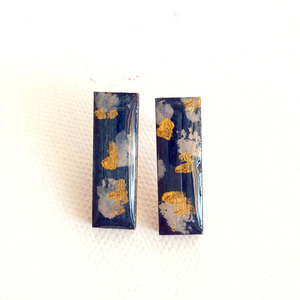 Stud earrings "Blue abstract", παραλληλόγραμμα! - ξύλο, γυαλί, ζωγραφισμένα στο χέρι, καρφωτά, καρφάκι - 2