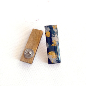 Stud earrings "Blue abstract", παραλληλόγραμμα! - ξύλο, γυαλί, ζωγραφισμένα στο χέρι, καρφωτά, καρφάκι - 3