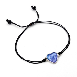 Βραχιόλι καρδιά ασημί χρώμα, υγρό γυαλί σε μωβ μπλε μεταλλικά χρώματα. - γυαλί, charms, καρδιά, χεριού, αυξομειούμενα - 2