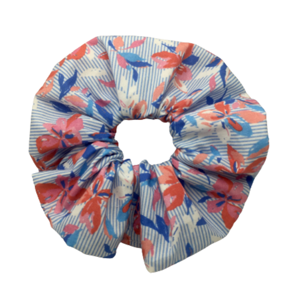 Υφασμάτινο λαστιχάκι scrunchie with stripes and blue flowers - ύφασμα, κορίτσι, φλοράλ, για τα μαλλιά, λαστιχάκια μαλλιών - 5